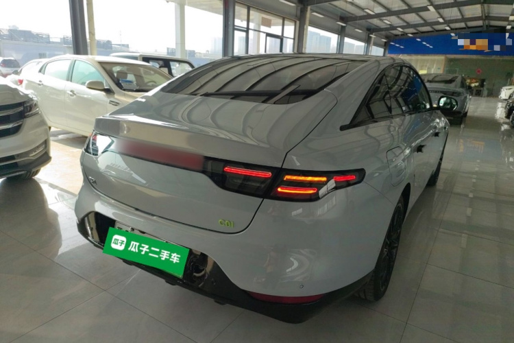 零跑汽车 零跑C01 2023款 630四驱性能版车身外观7