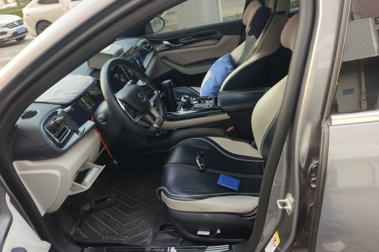 比亚迪 秦PLUS 2021款 EV 500KM 豪华型中控内饰19