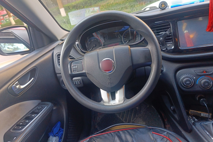 菲亚特 菲翔 2015款 1.4T 手动悦享版中控内饰13