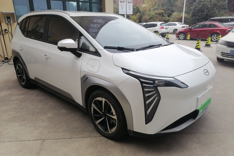 埃安 AION Y 2024款 Plus 610 智驾版车身外观3