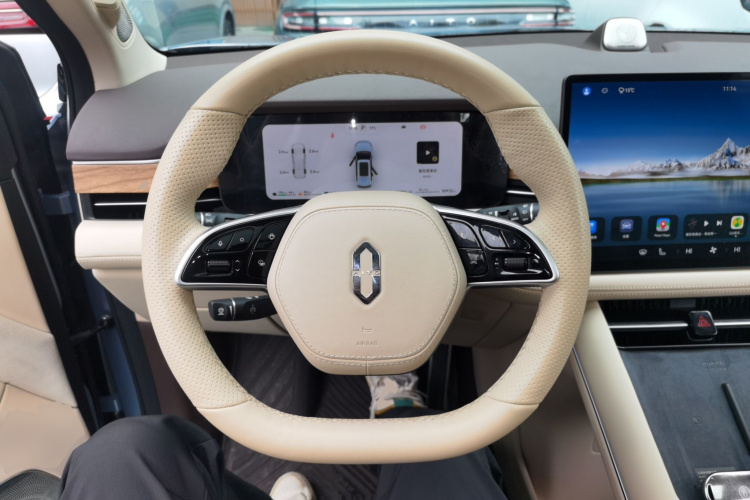 鸿蒙智行 问界M7 2024款 1.5T 后驱Plus版 6座中控内饰13