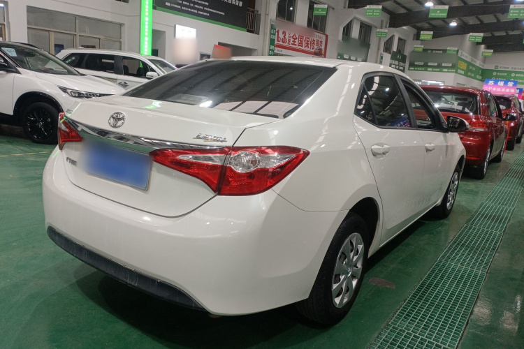 丰田 雷凌 2015款 1.6E CVT新锐版车身外观7