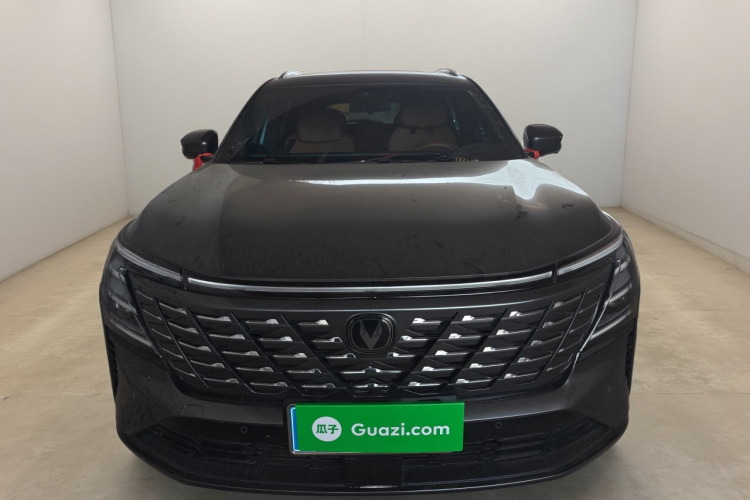 长安CS75 PLUS 2025款 第四代 1.5T 新蓝鲸 智慧旗舰型车身外观2