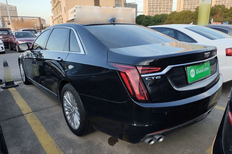 凯迪拉克CT6 2022款 28T 风尚型车身外观4