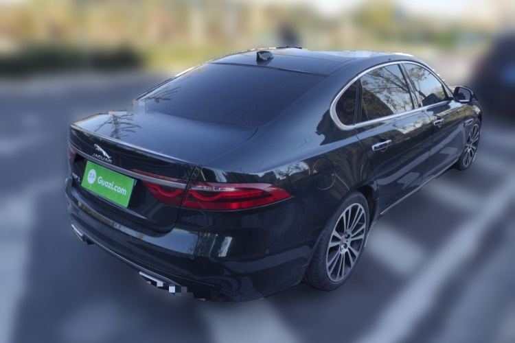 捷豹XFL 2022款 XFL 2.0T P250 两驱尊享豪华版车身外观6005