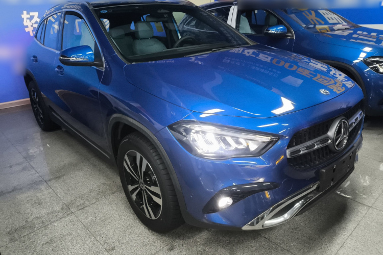 奔驰GLA 2024款 GLA 200车身外观3