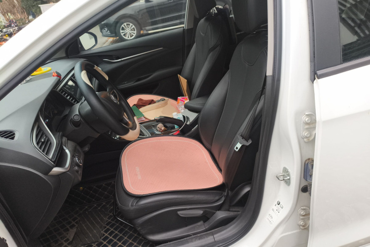 别克 英朗 2021款 改款 典范 1.5L 自动精英型中控内饰19