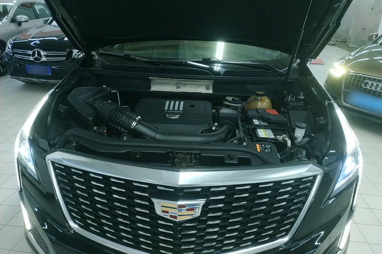 凯迪拉克XT5 2020款 28T 技术型机舱底盘24