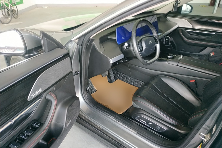 小鹏P7 2020款 670N中控内饰7003