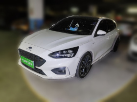 福特 福克斯 2020款 两厢 EcoBoost 180 自动ST Line