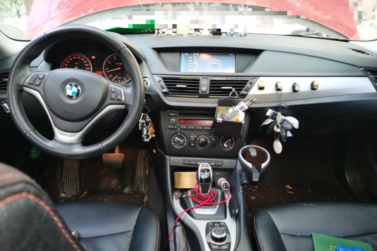 宝马X1 2014款 sDrive18i 时尚型中控内饰12