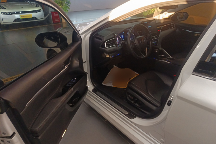 丰田 凯美瑞 2021款 2.0G 豪华版中控内饰20