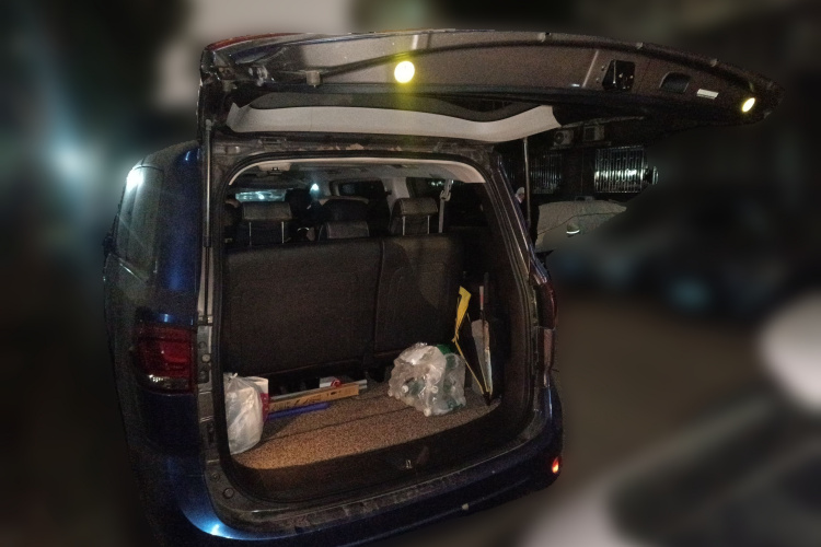 上汽大通MAXUS 大通G10 2014款 2.0T 自动豪华行政版中控内饰23