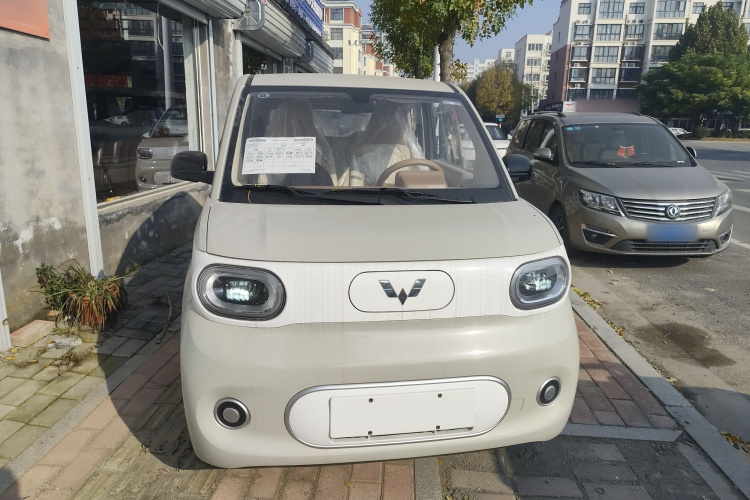 五菱汽车 宏光MINIEV 2024款 第三代 215km 青春版车身外观2