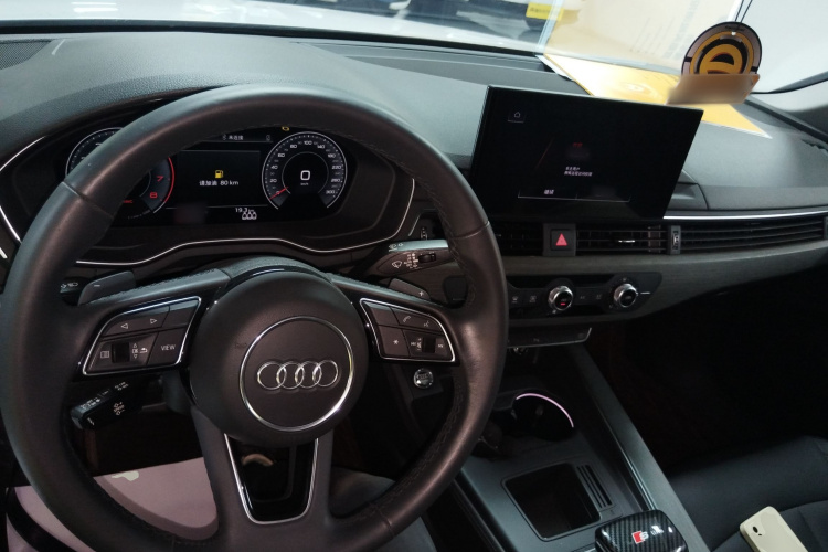 奥迪A4L 2022款 40 TFSI 时尚致雅型中控内饰7002