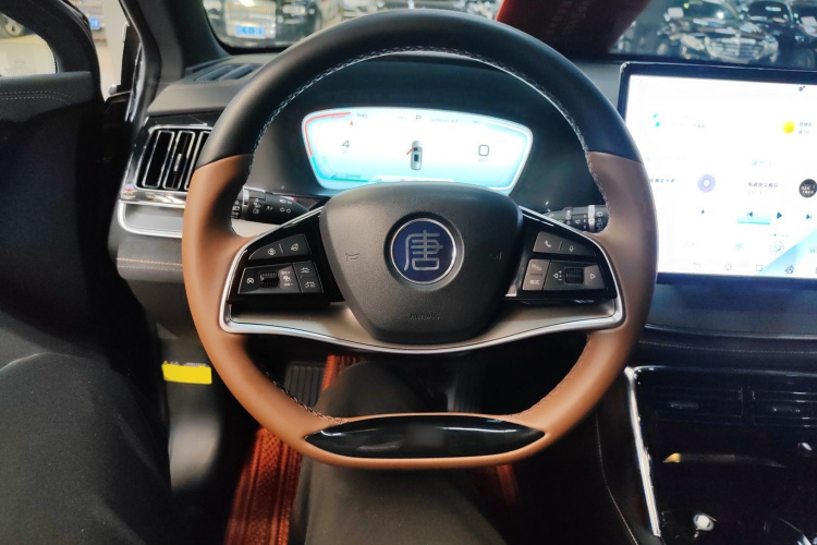 比亚迪 唐新能源 2023款 DM-i 冠军版 112KM 尊贵型中控内饰13