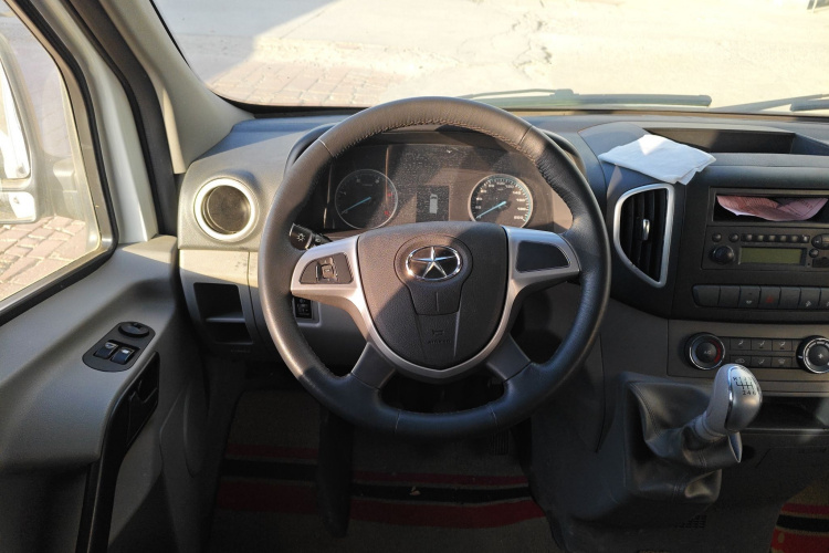 江汽集团 星锐 2022款 2.0T节油王PLUS快运版短轴6-7座HFC4DB3-2E4中控内饰13