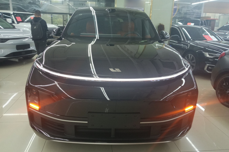 理想汽车 理想L9 2025款 Ultra 智能焕新版车身外观6001