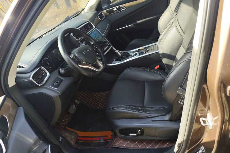 领克01 2018款 2.0T 两驱型+版中控内饰19