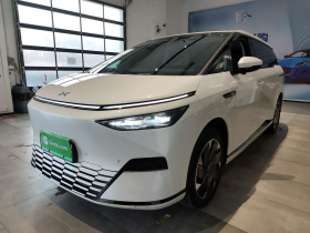 小鹏X9 2024款 702超长续航Max