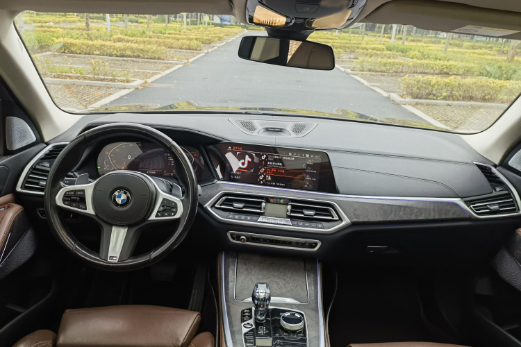 宝马X5(进口) 2020款 xDrive40i M运动套装中控内饰7005
