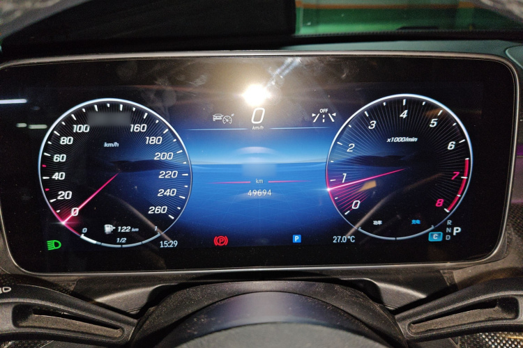 奔驰C级 2023款 改款 C 260 L 运动版局部细节14