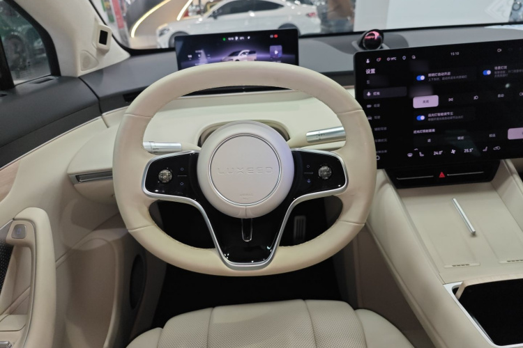 鸿蒙智行 智界R7 2025款 增程 251km Max中控内饰13