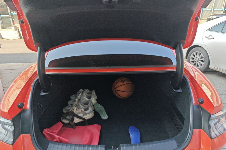 小米汽车 小米SU7 2024款 四驱超长续航高阶智驾Max版局部细节23