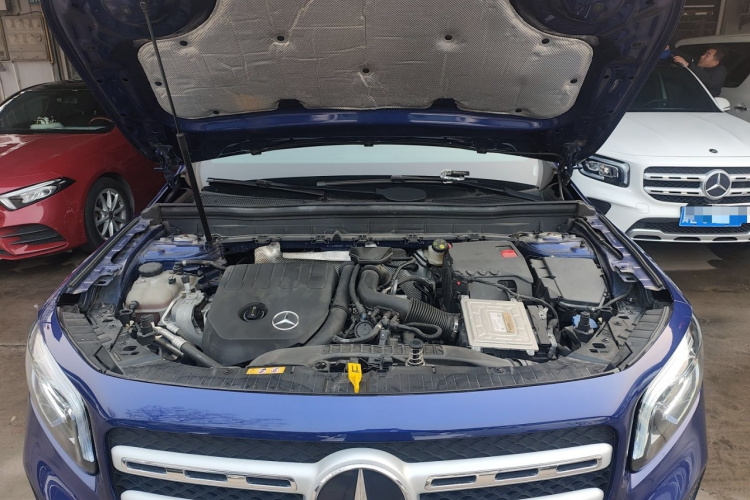 奔驰GLB 2020款 改款 GLB 200 时尚型机舱底盘24