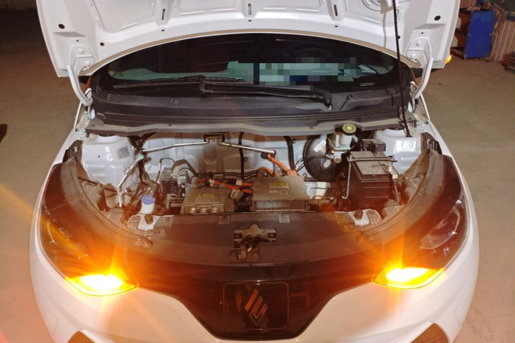 江铃集团新能源 易至EV2 2024款 201km 舒适型机舱底盘24