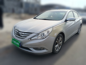 现代 索纳塔 2011款 2.0L 自动领先版