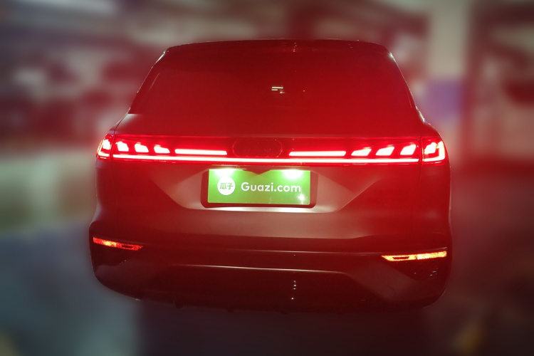 奥迪Q6 2023款 50 TFSI quattro 凌云版 edition one车身外观6004