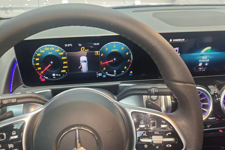 奔驰GLB 2020款 改款 GLB 200 动感型局部细节18