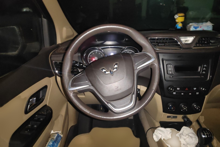 五菱汽车 五菱宏光 2015款 1.5L S1舒适国V局部细节13