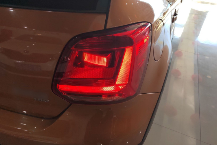 大众 2016款 1.6L Cross Polo 自动车身外观9