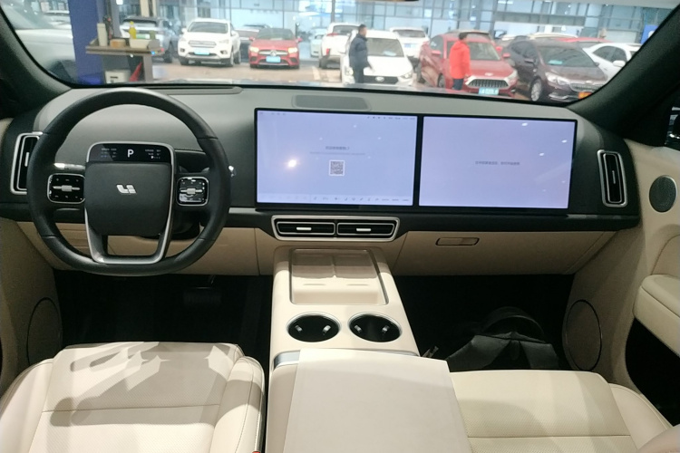 理想汽车 理想L7 2024款 MAX中控内饰7002