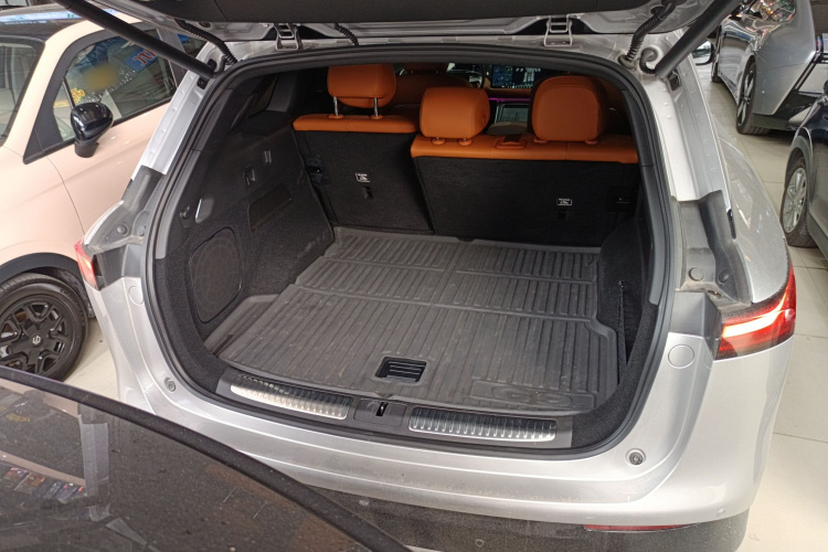 小鹏G9 2024款 702 Max机舱底盘23