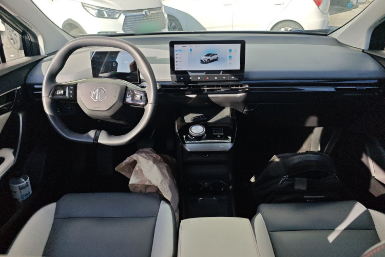名爵 MG4 EV 2022款 520km 旗舰版中控内饰7002