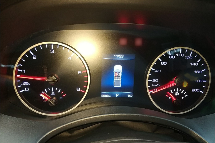 长城 炮 2023款 2.0T商用版自动柴油两驱精英型长箱GW4D20M局部细节14