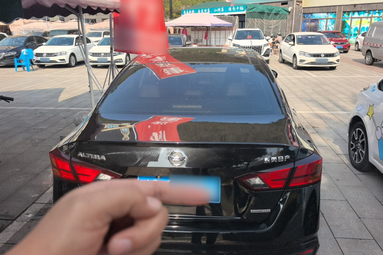 日产 天籁 2019款 2.0L XL 舒适版车身外观6