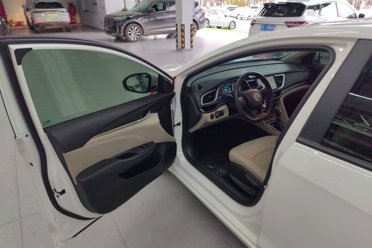 别克 英朗 2017款 15N 自动精英型中控内饰20