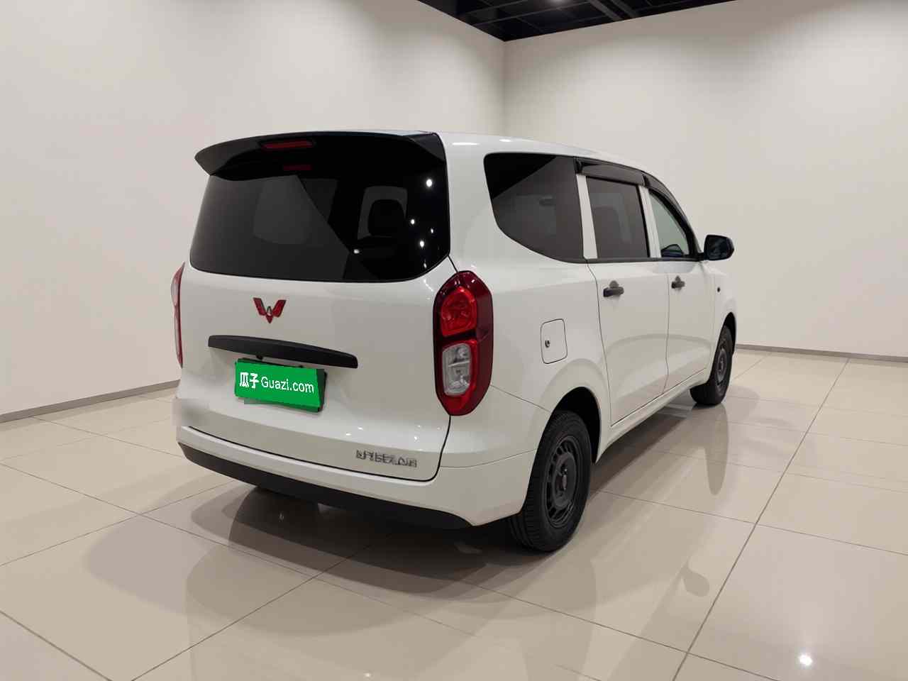 五菱汽车 五菱宏光新能源 2025款 增程式混动 50KM 标准型(5)