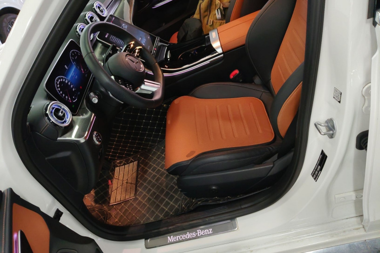 奔驰C级 2023款 改款 C 260 L 运动版中控内饰19