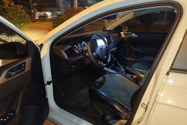 大众 Polo 2021款 Plus 1.5L 自动全景乐享版中控内饰20