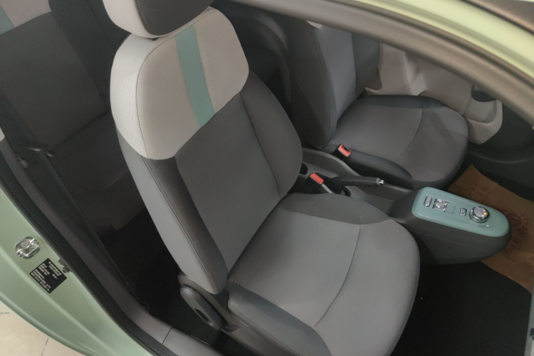 长安启源 长安Lumin 2023款 205km 香沁款局部细节41