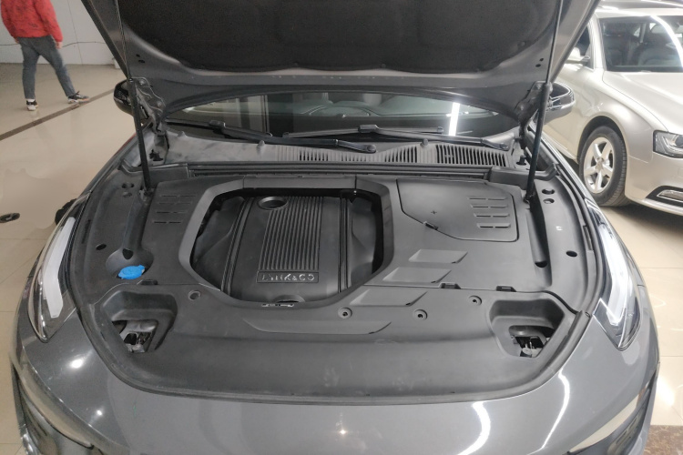 领克02 2018款 1.5T DCT两驱耀Pro版 国V机舱底盘24