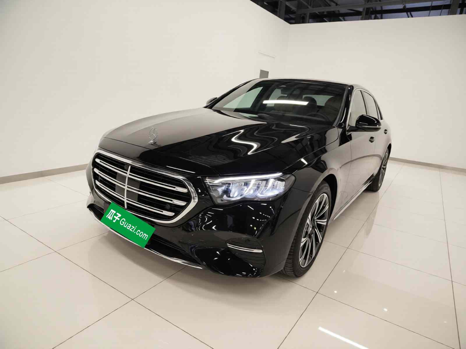 奔驰E级 2025款 E 300 L 豪华型(2)