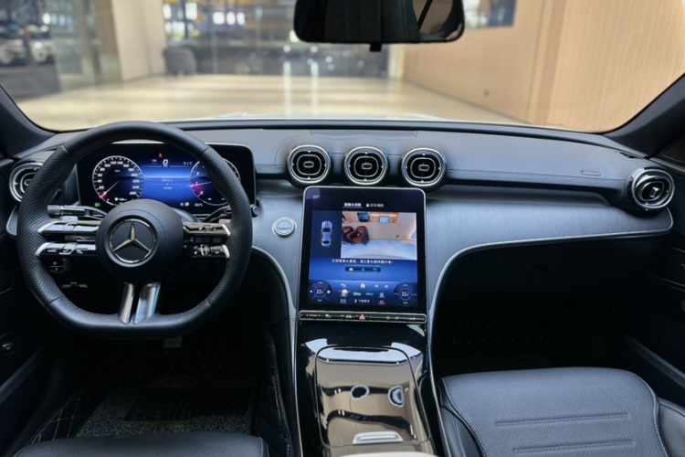 奔驰C级 2023款 改款 C 260 L 运动版中控内饰7002