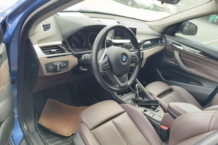 宝马X1 2020款 sDrive20Li 时尚型中控内饰20