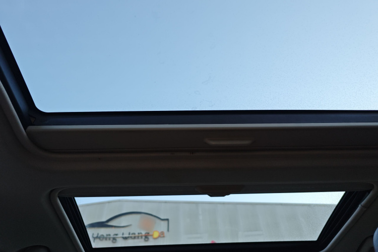 丰田 RAV4荣放 2015款 2.5L 自动四驱精英版局部细节22